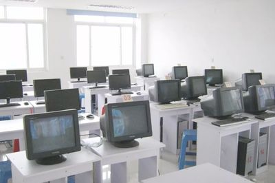 我用心教學(xué)，你開(kāi)心學(xué)車！細(xì)說(shuō)姜堰的良心駕校（一） 先進(jìn)計(jì)算機(jī)設(shè)備的優(yōu)勢(shì)